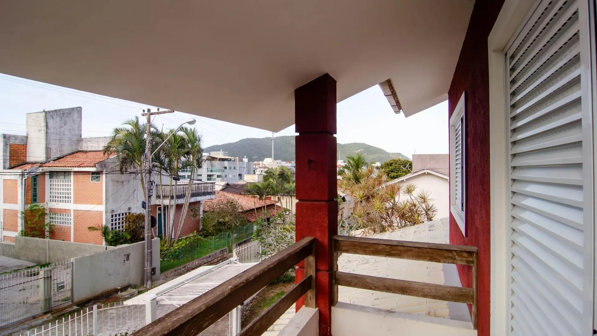 Casa C/ Terraco, 500M Da Praia Nos Ingleses Jt1089 Florianopolis